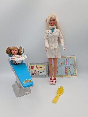 Vintage 1997 Dentist Barbie 17255 Kelly Doll Chair Accessories Set Manual